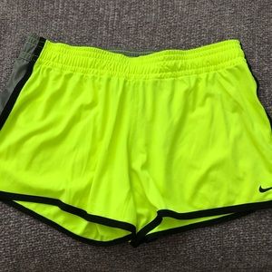 Nike athletic shorts. Size medium in excellent condition
